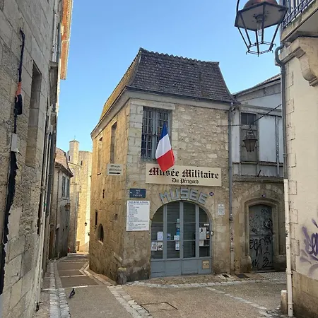 Grand Dans Le Centre Historique
